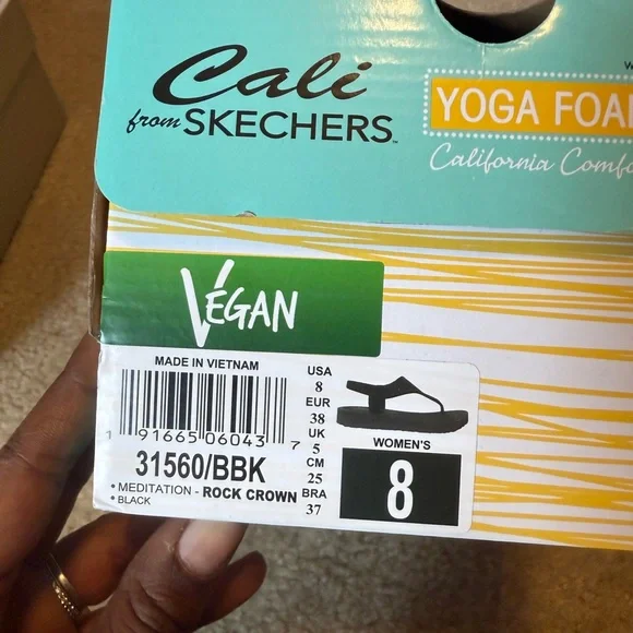 Skechers Vegan Black Sandals - Picture 3 of 9